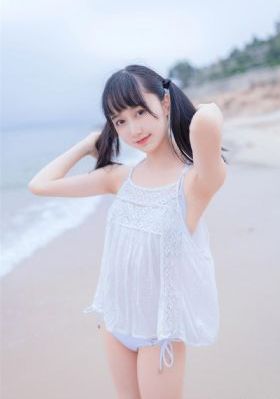 妲己把裤子脱了打开腿让人