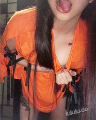 灰色的果实