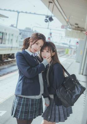 牢笼中的妖精